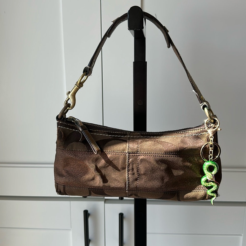 Coach y2k baguette bag F0726-11096